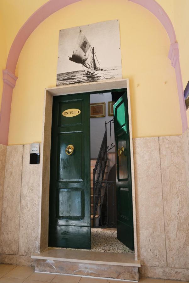 Ostello La Stazione Алба Адриатика Екстериор снимка